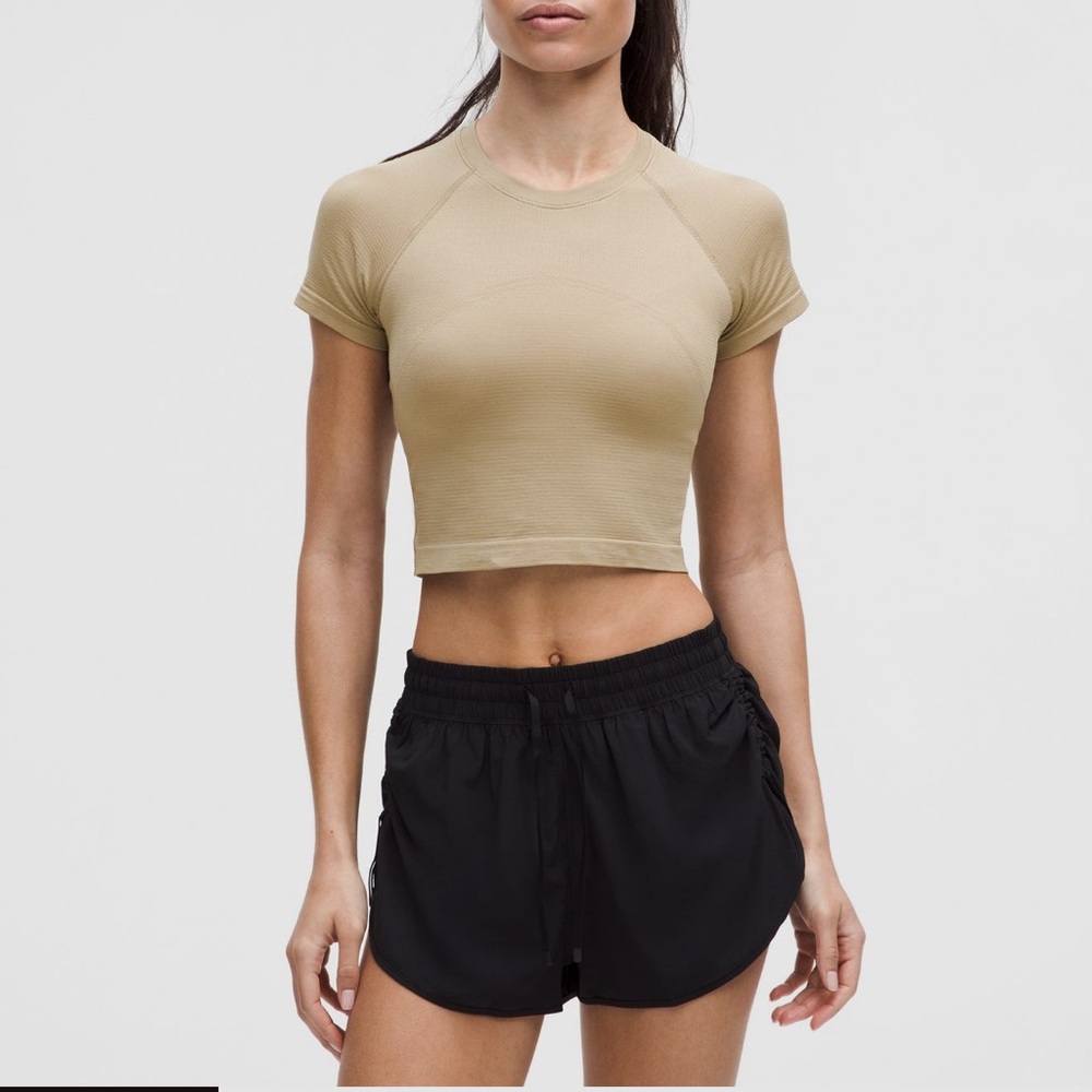 lululemon athletica Beige Short Sleeve Crop Top